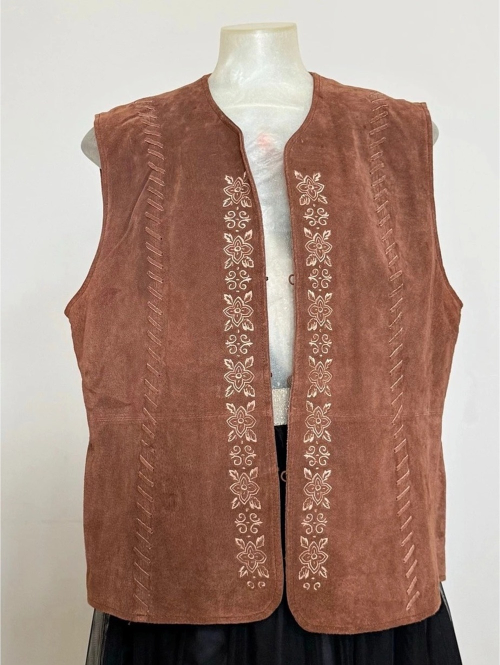 Outbrook Suede Embroidered Vest Women's Brown XL (16/18)